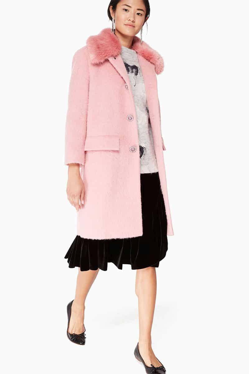 12 стильных образов, с чем носить розовое пальто