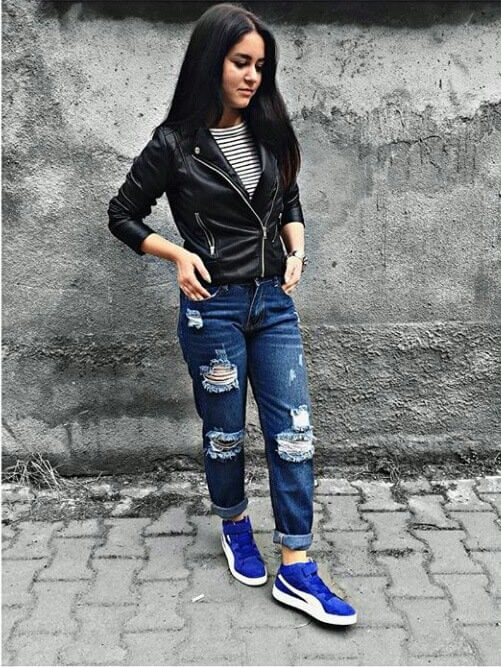 С чем носить темно-синие джинсы: 20 модных образов