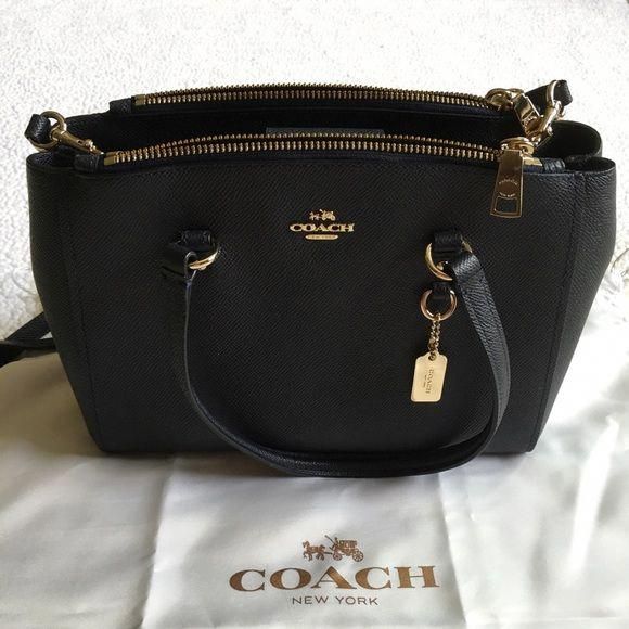 американский бренд сумок Coach